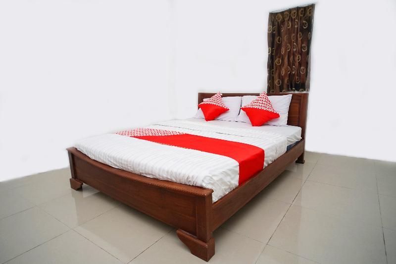 באליקפאפאן Oyo Flagship 1034 Pondok Mulia Guest House Syariah מראה חיצוני תמונה