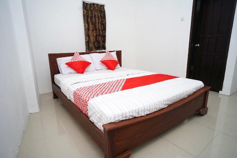 באליקפאפאן Oyo Flagship 1034 Pondok Mulia Guest House Syariah מראה חיצוני תמונה